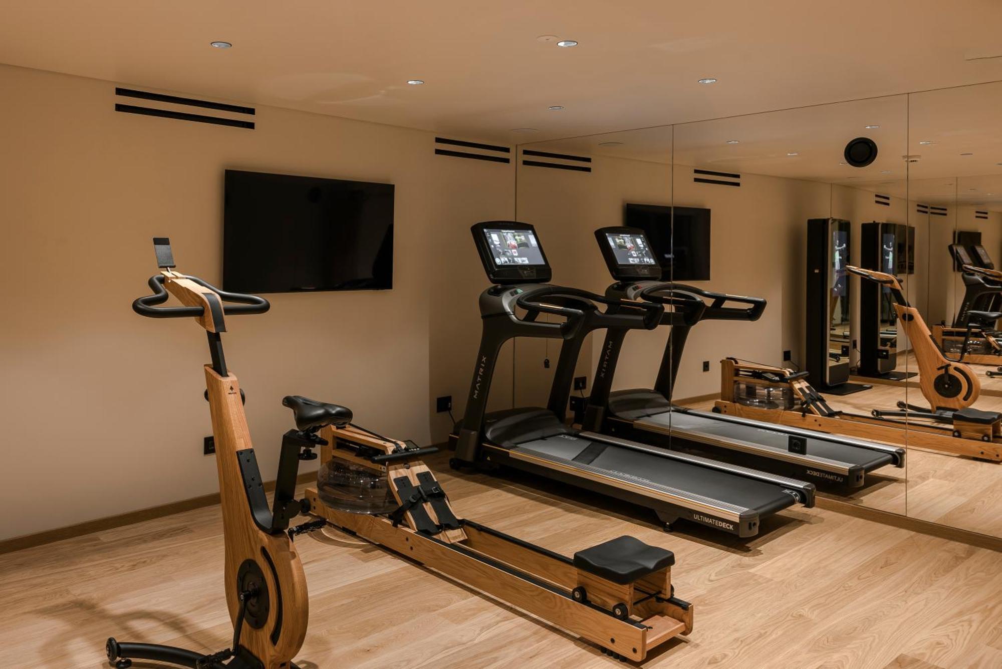 Casaly Hotel & Spa 阿尔戈斯托利翁 外观 照片