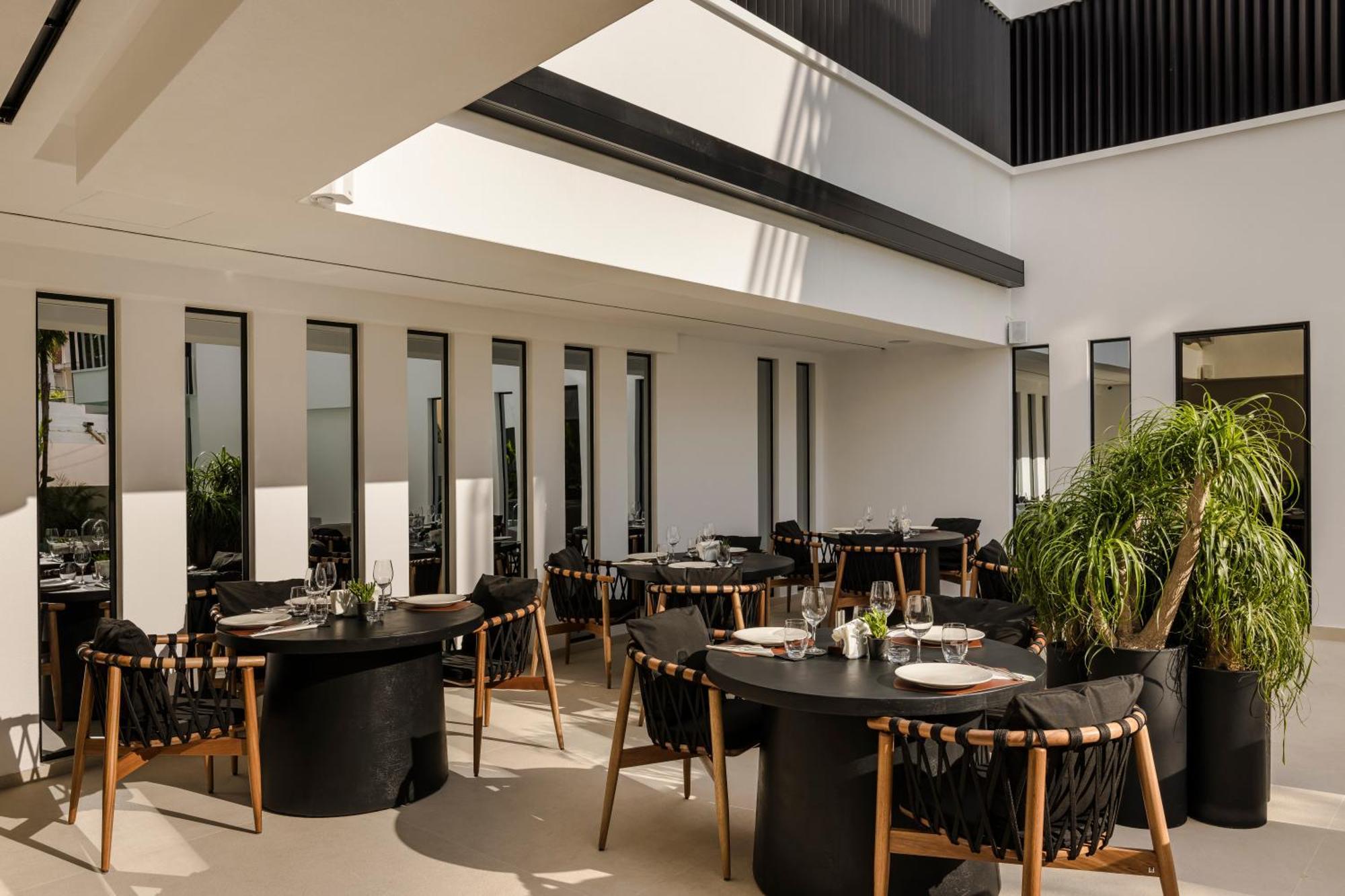 Casaly Hotel & Spa 阿尔戈斯托利翁 外观 照片