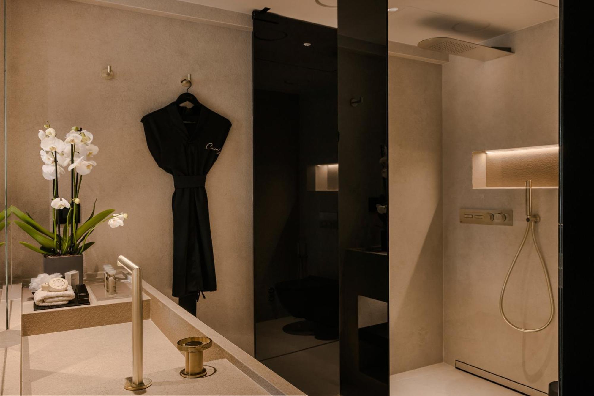 Casaly Hotel & Spa 阿尔戈斯托利翁 外观 照片
